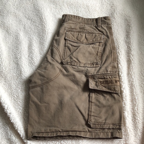 Men’s Old Navy Brown Cargo Shorts - Picture 7 of 9